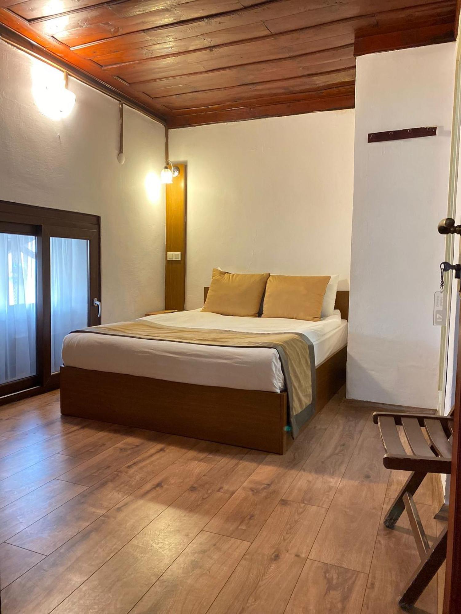 Konak Hotel Kaleici อันตัลยา ภายนอก รูปภาพ